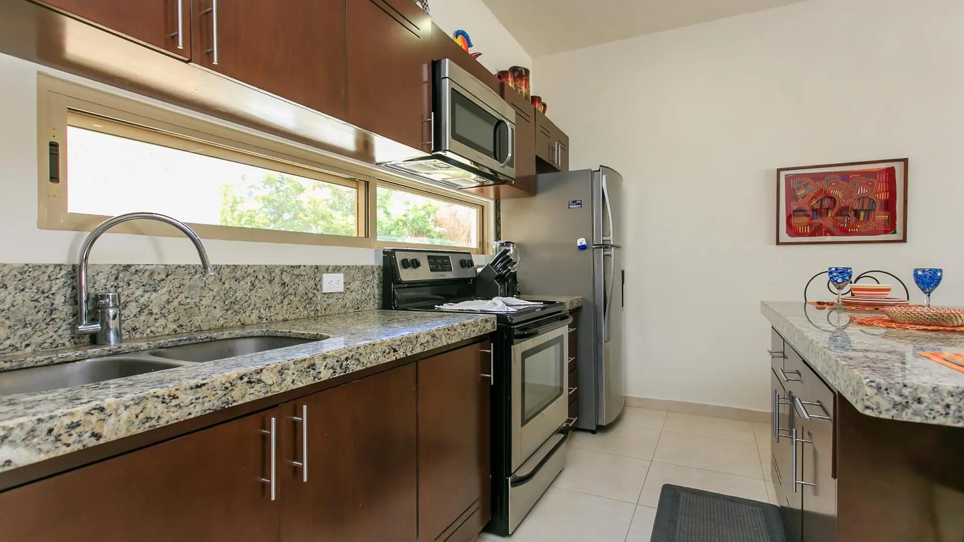 Luzera - Condo With Ample Private Roof & Jacuzzi & Bbq トゥルム 0*,