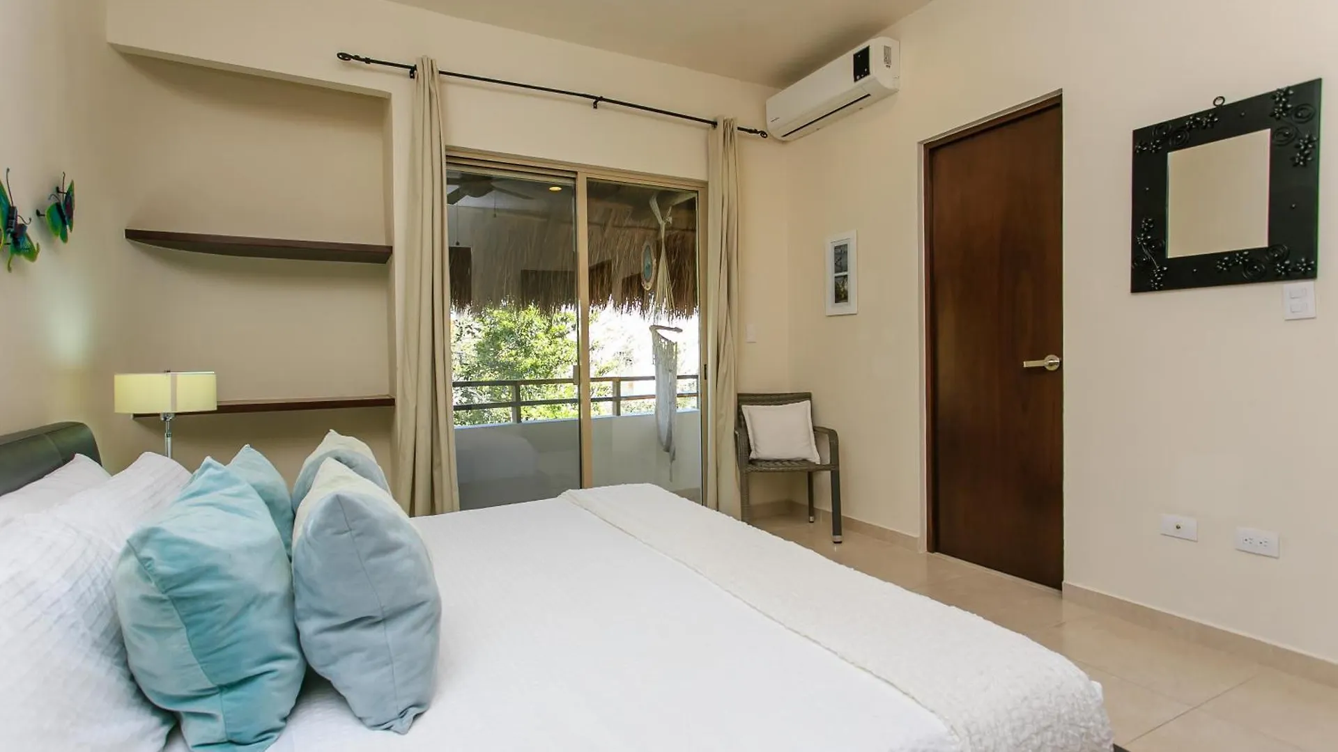 Lägenhet Luzera - Condo With Ample Private Roof & Jacuzzi & Bbq Tulum